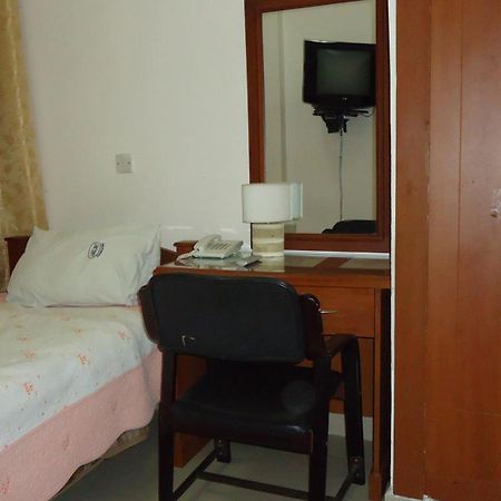 Rainbow Hotel Dar es Salaam Chambre photo